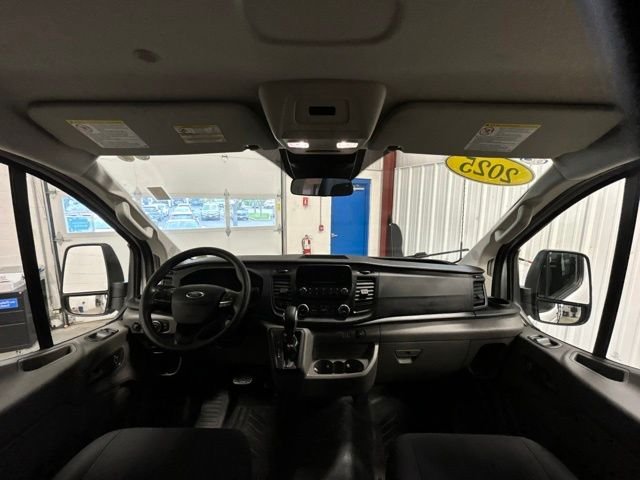 Used 2025 Oxford White Ford Base image 15