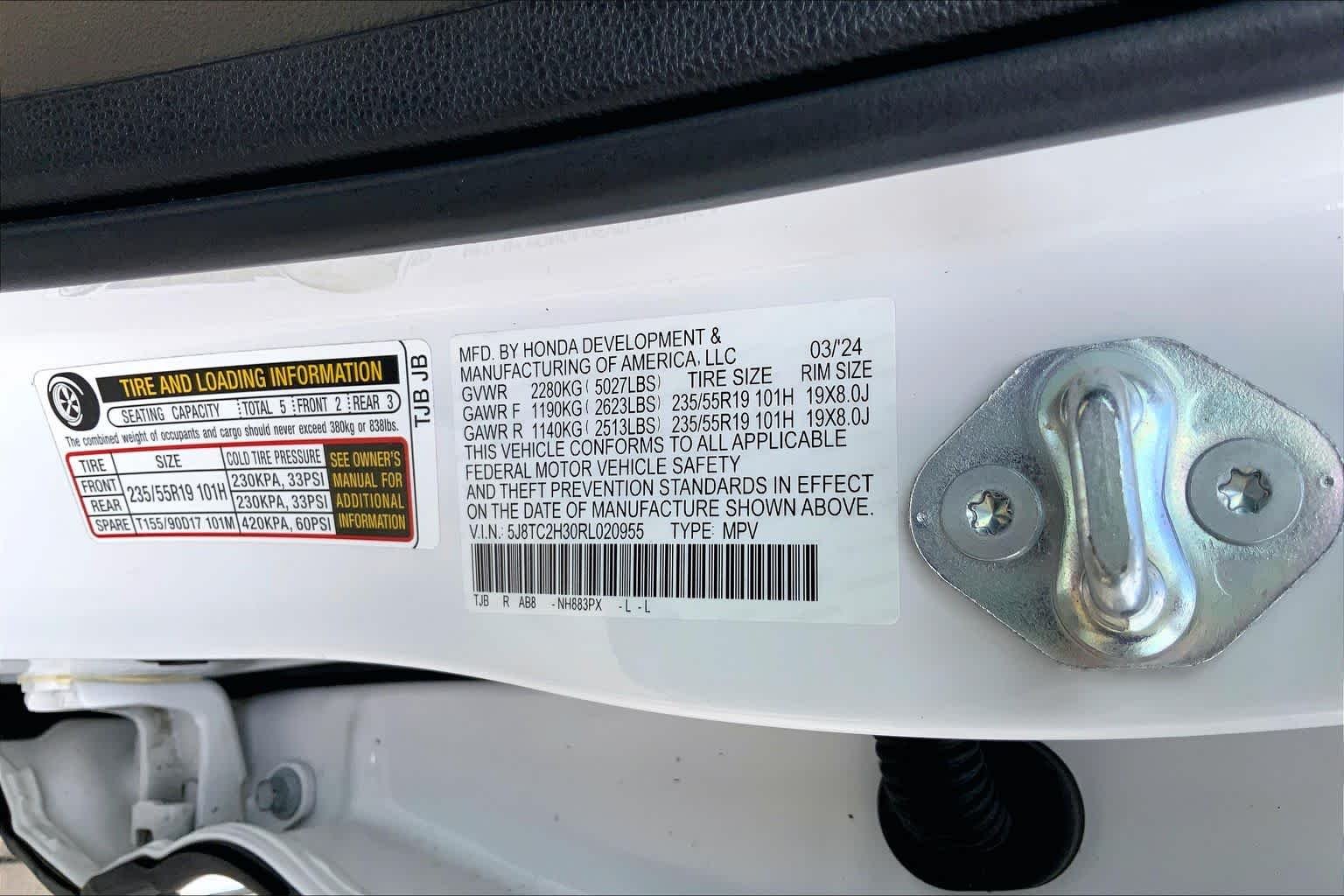Used 2024 Platinum White Pearl Acura  image 33