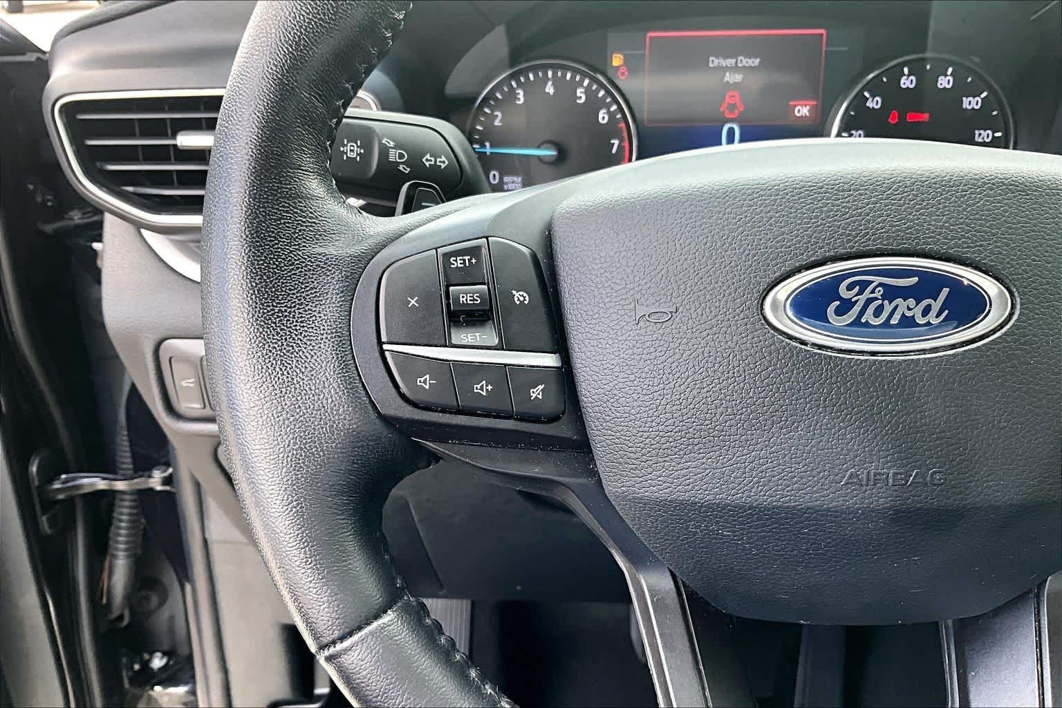 Used 2020 Agate Black Metallic Ford XLT image 19