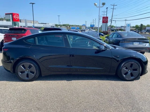 Used 2022 Solid Black Tesla Long Range image 28