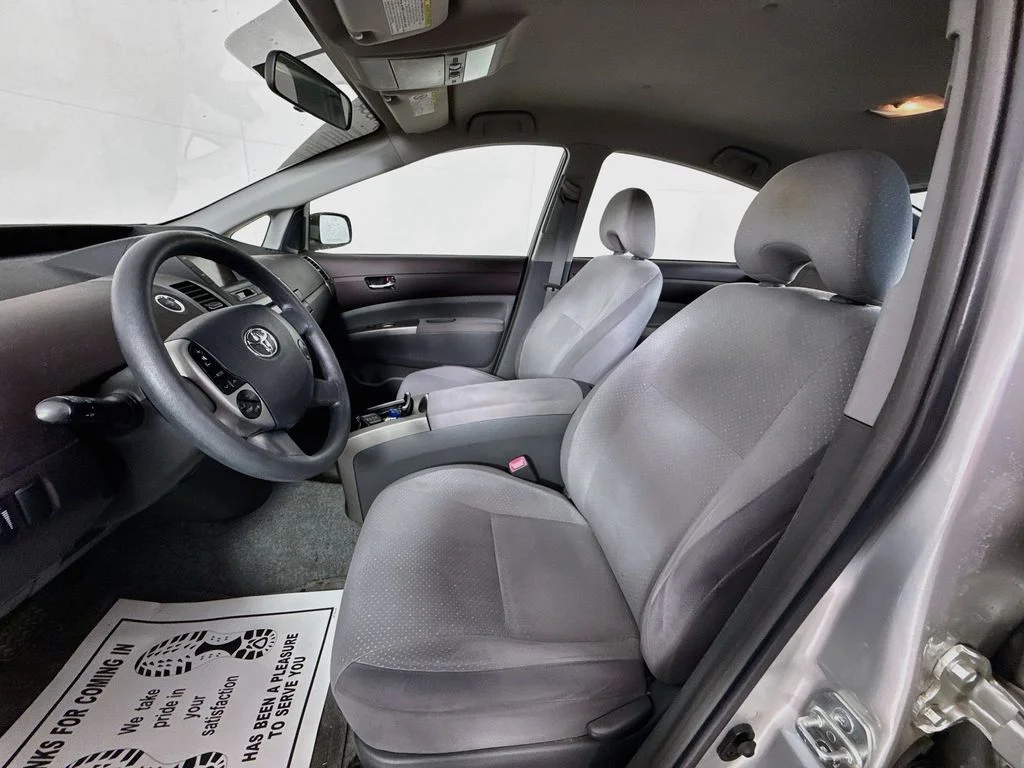 Used 2005 Toyota Prius Base with VIN JTDKB20U353034540 for sale in Louisville, KY