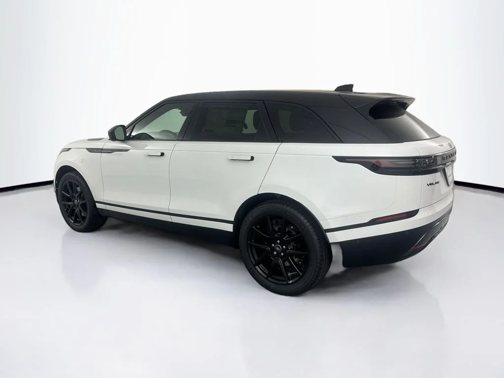 New 2026 Fuji White Land Rover Dynamic SE image 7