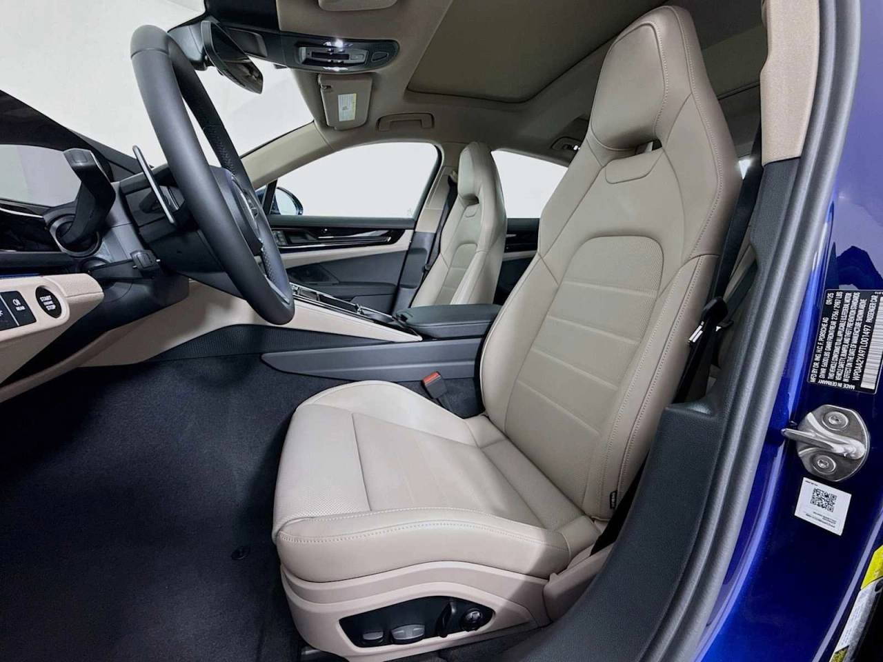 New 2026 Gentian Blue Metallic Porsche 4 image 5