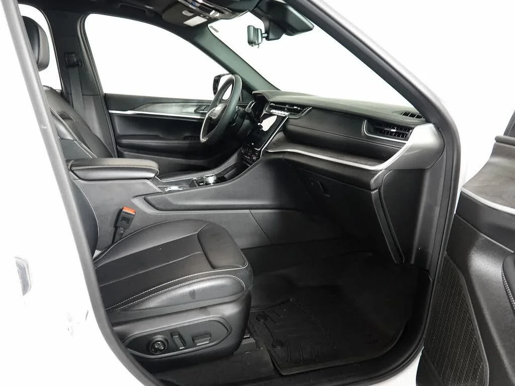 2025 Jeep Grand Cherokee Limited - Photo 16