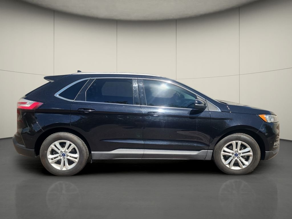 Used 2019 Black Ford SEL image 8