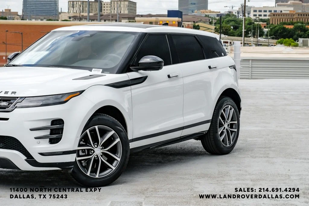 Used 2026 White Land Rover Dynamic image 4