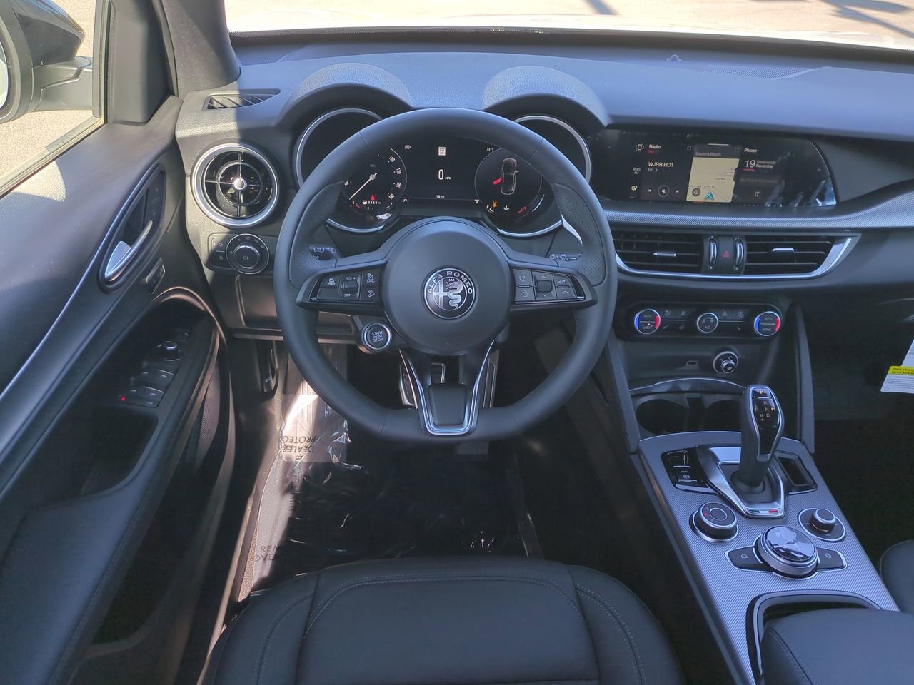 2025 Alfa Romeo Stelvio Base - Photo 15