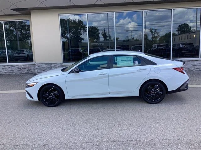 New 2026 Serenity White Pearl Hyundai SEL Sport image 3