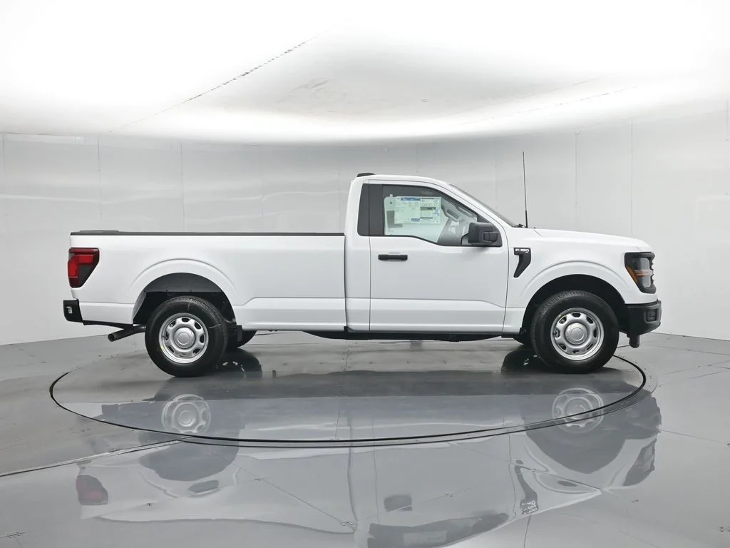 New 2026 Oxford White Ford XL image 23