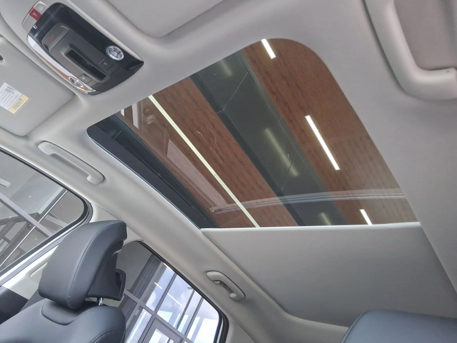 New 2026 White Kia EX image 18