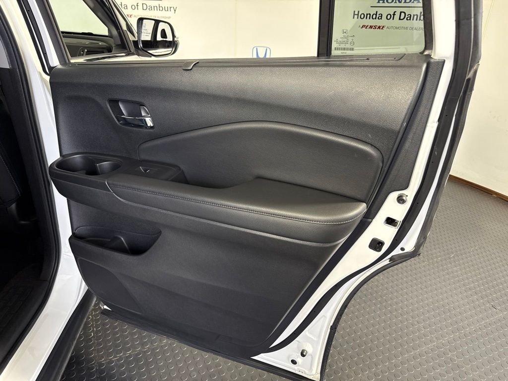 2022 Honda Pilot SE - Photo 7