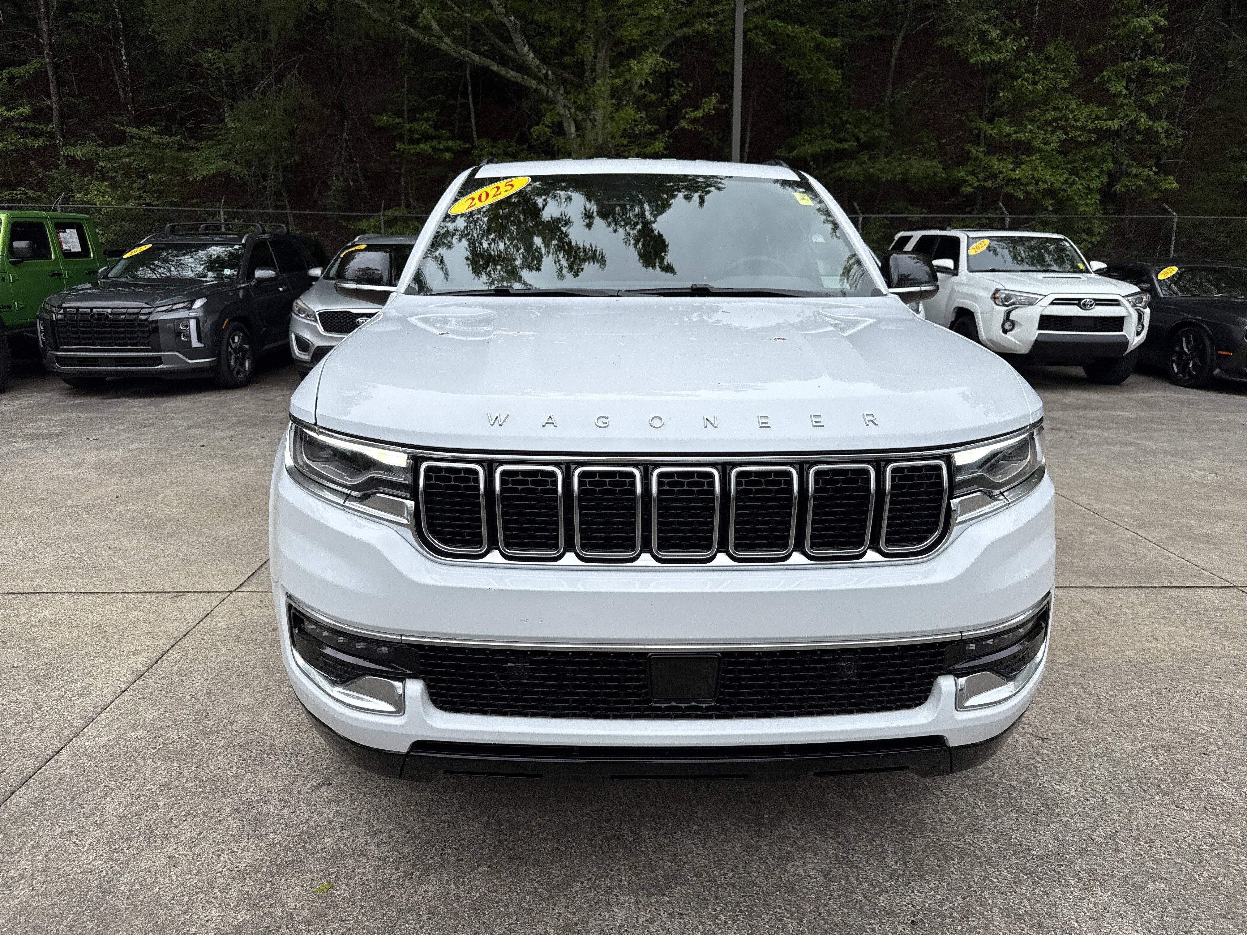 Used 2025 Bright White Clearcoat Jeep Base image 2