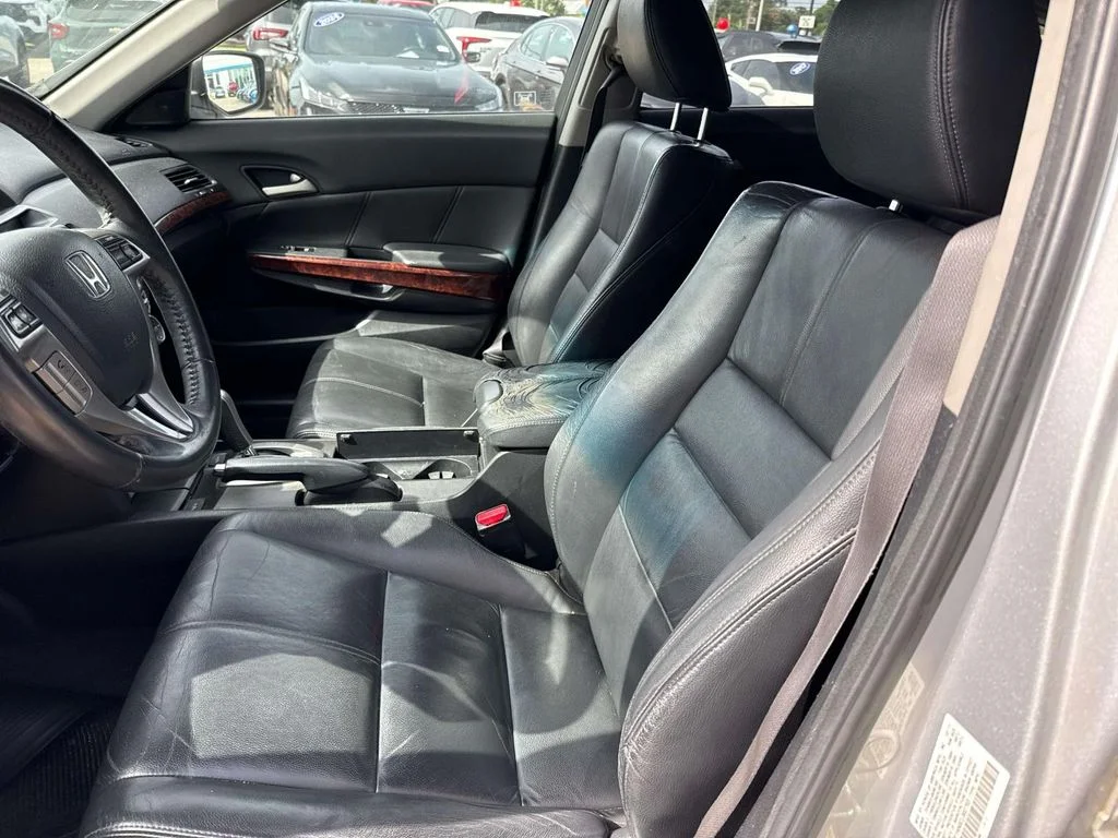 Used 2012 Silver Honda EX-L image 16