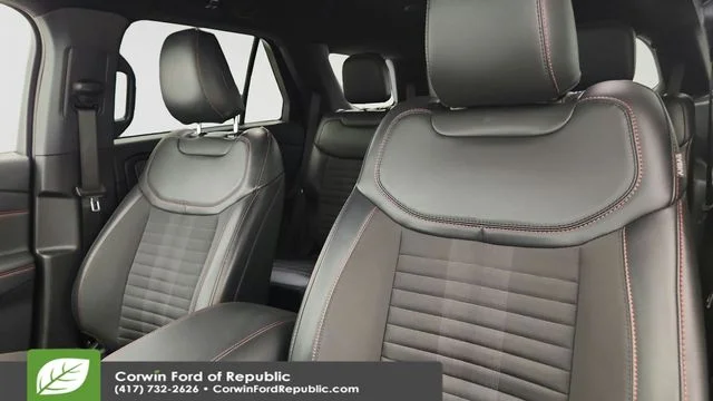 Certified Used 2026 Black Metallic Ford ST-Line image 10