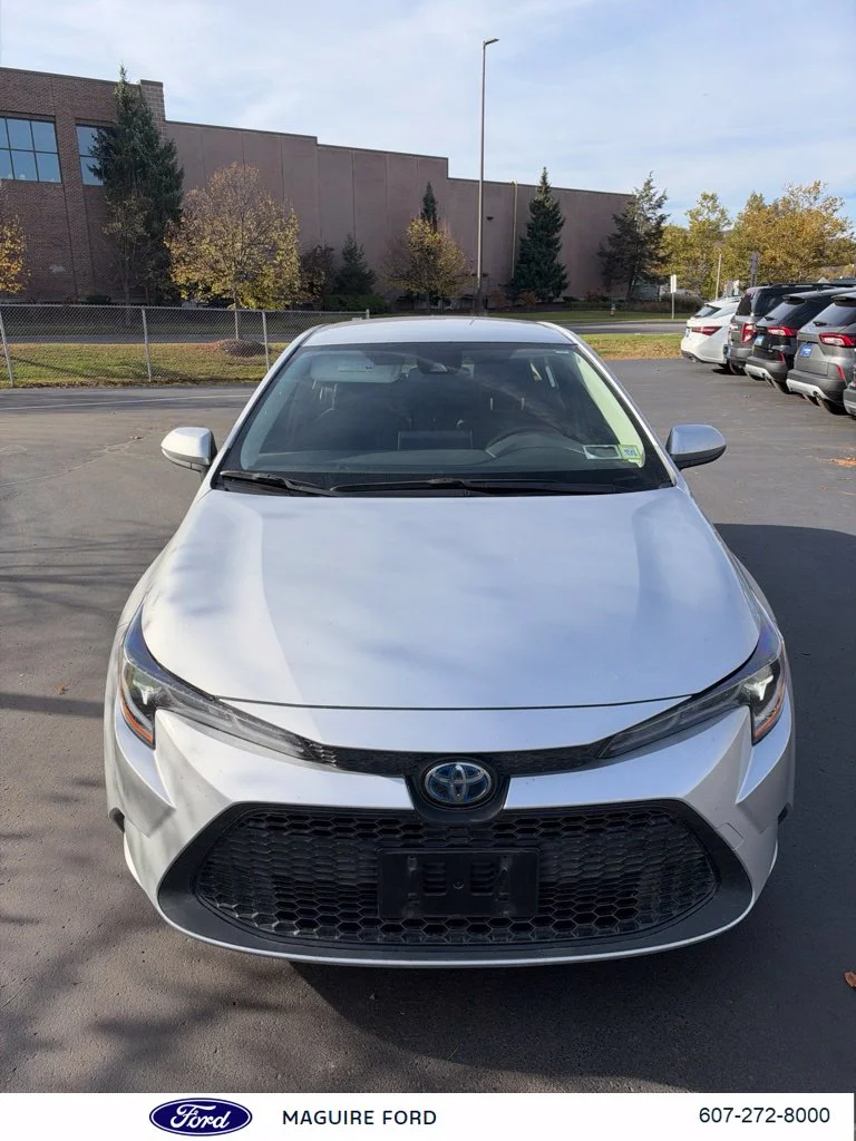 Used 2021 Classic Silver Metallic Toyota LE image 2
