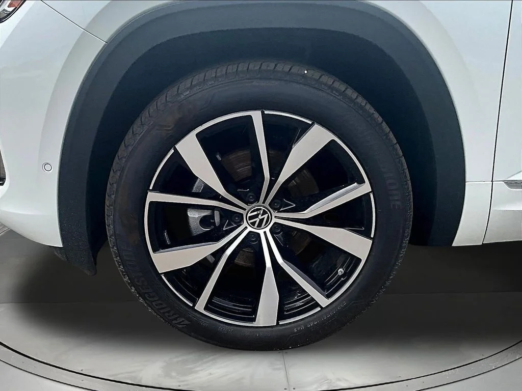 2026 Volkswagen Atlas SEL Premium R-Line - Photo 13