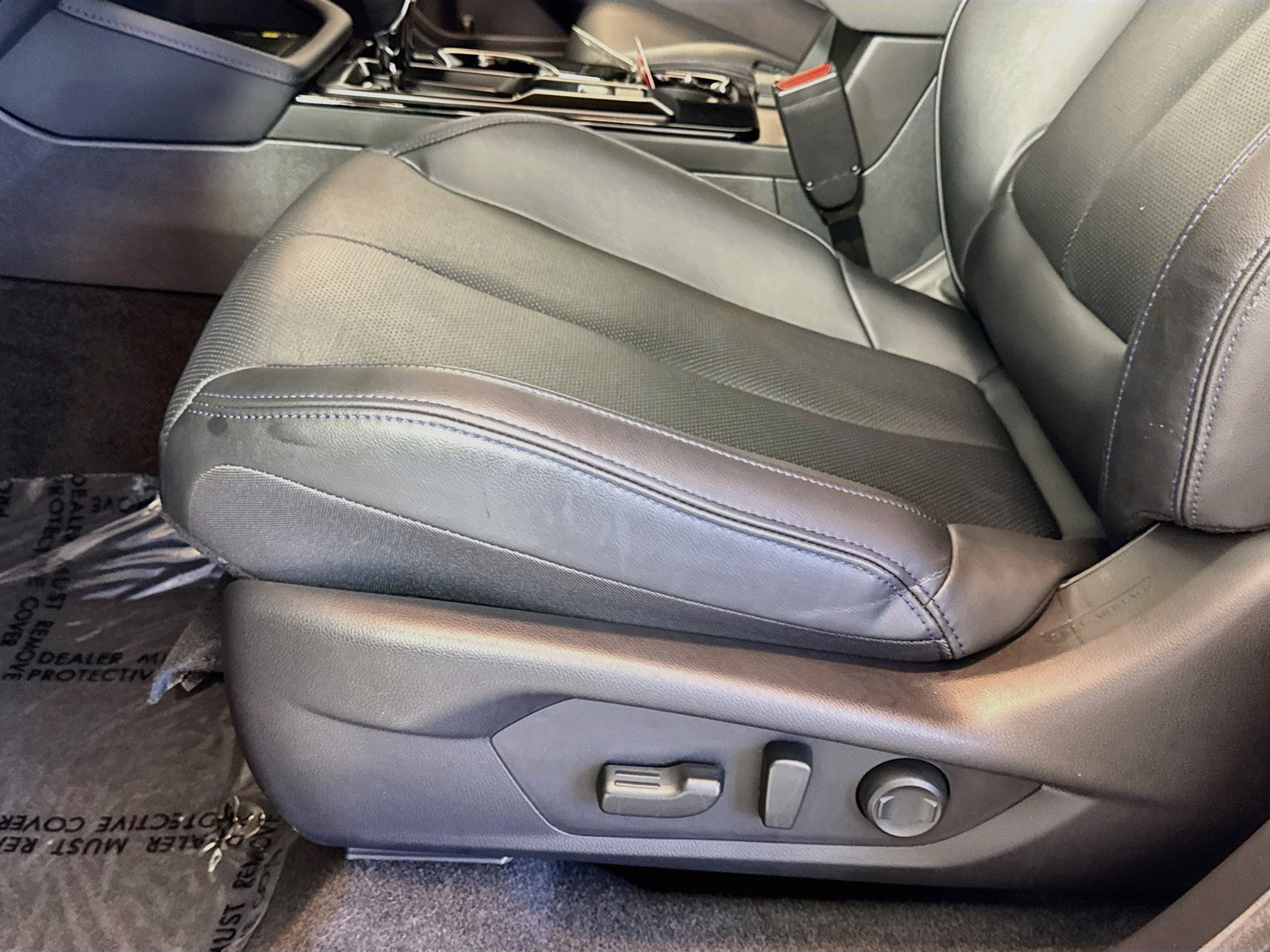 Used 2026 River Rock Pearl Subaru Limited image 18