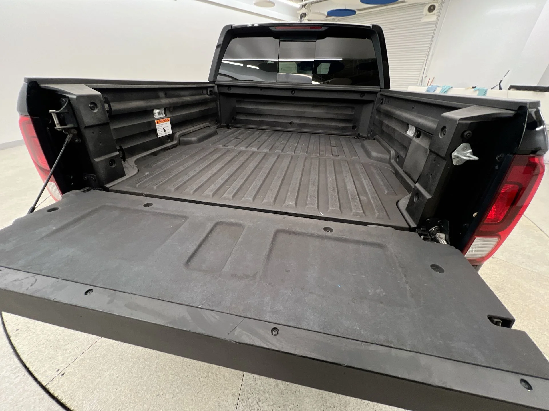 Used 2023 Black Honda RTL image 38
