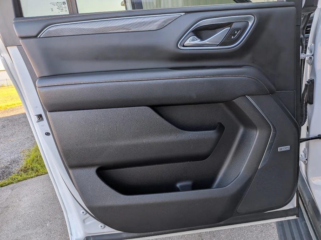 Used 2021 Summit White GMC AT4 image 21