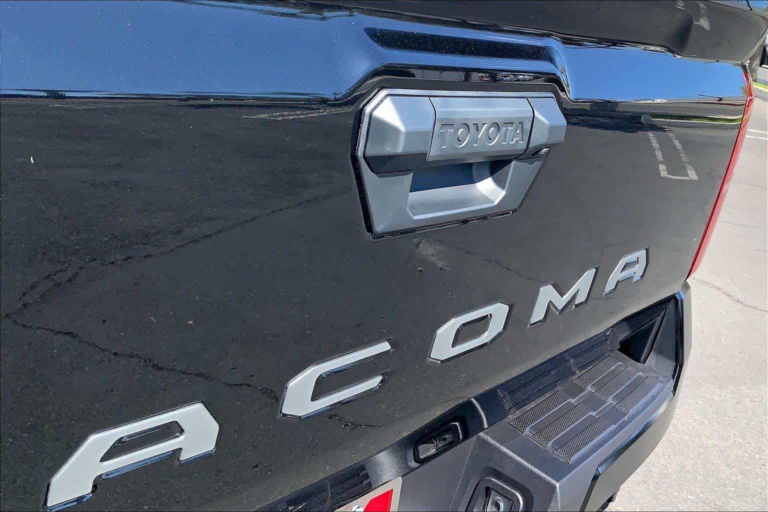 New 2026 Black Toyota SR5 image 15