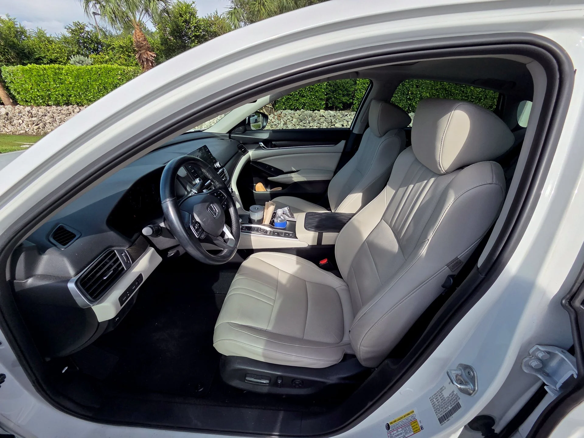 Certified Used 2021 Platinum White Pearl Honda Touring image 23