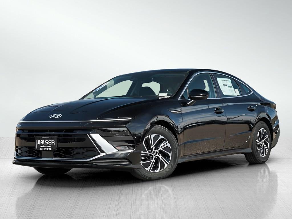 New 2026 Abyss Black Hyundai Blue FWD image 25