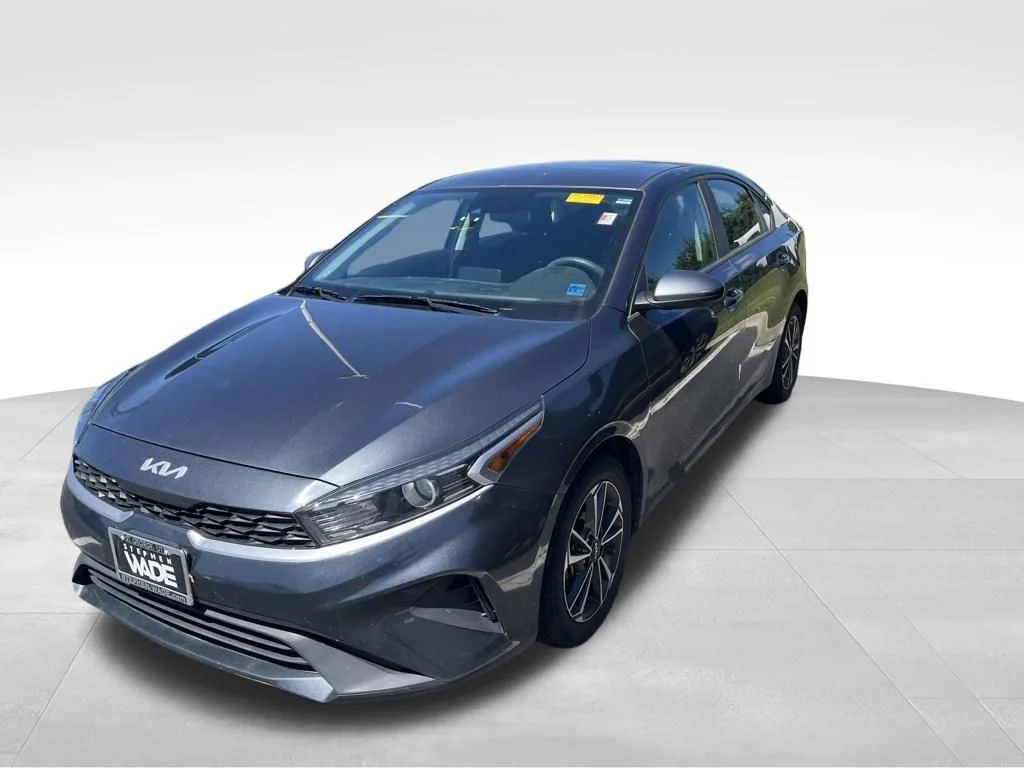 Used 2023 Gray Kia LXS image 2