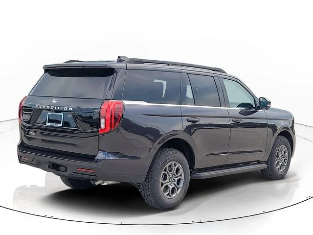 New 2027 Gray Metallic Ford Active image 5