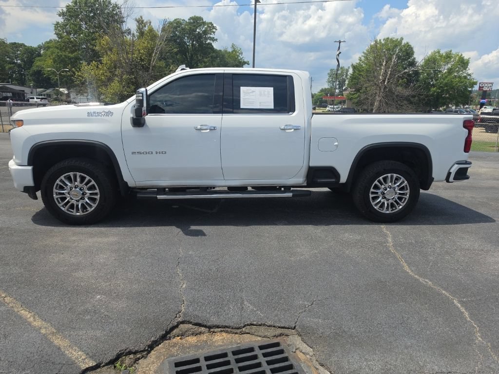 Used 2023 SUMMIT WHITE Chevrolet High Country image 8