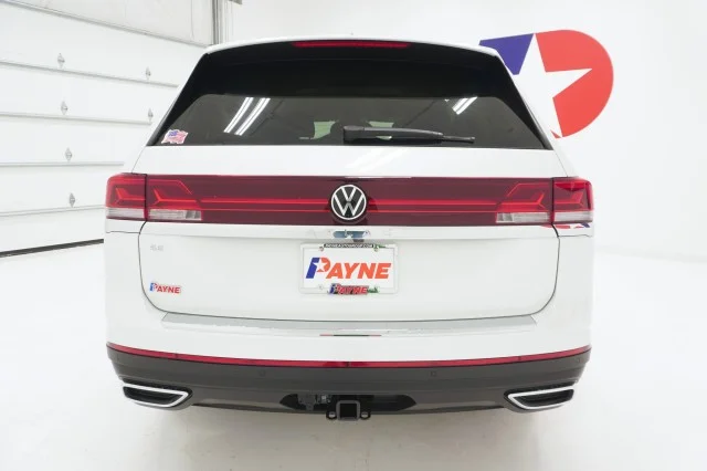 New 2026 Opal White Pearl Volkswagen 2.0T SE w/Technology image 6
