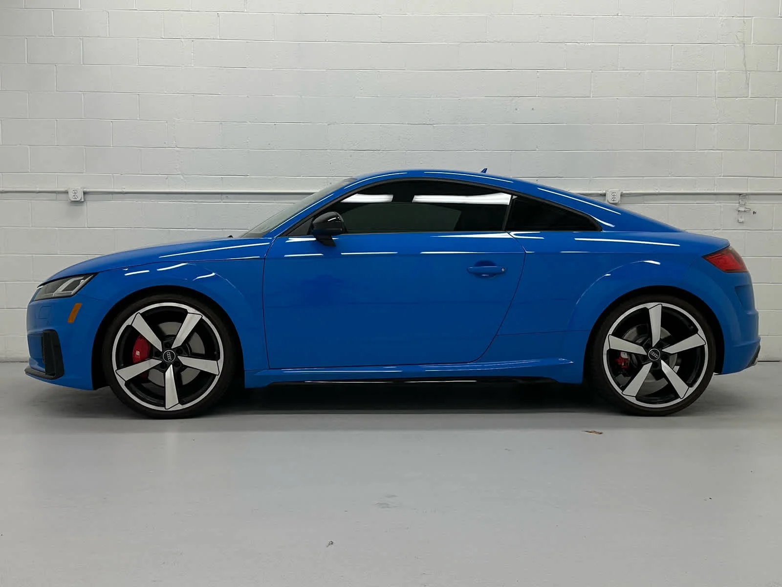Used 2023 Turbo Blue Audi  image 3