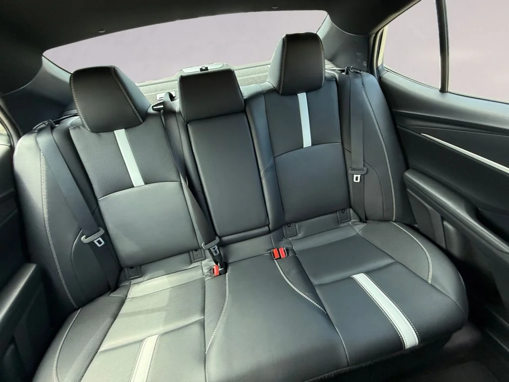 Used 2025  Toyota SE image 18