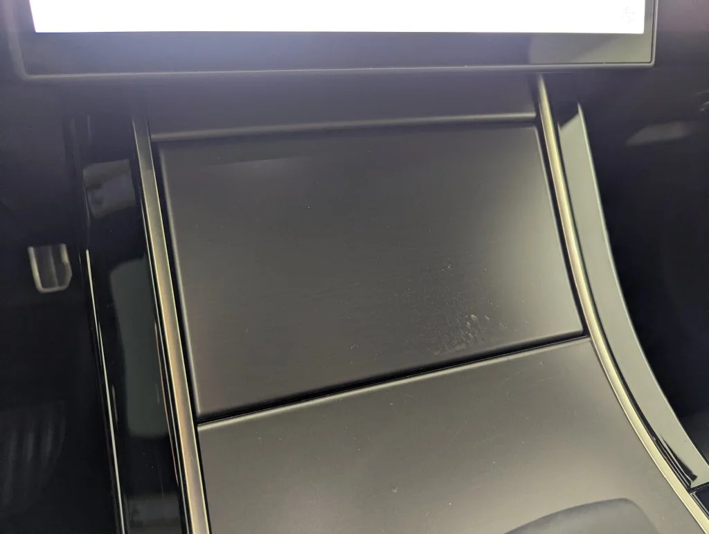 Used 2025 Black Land Rover Dynamic SE image 42