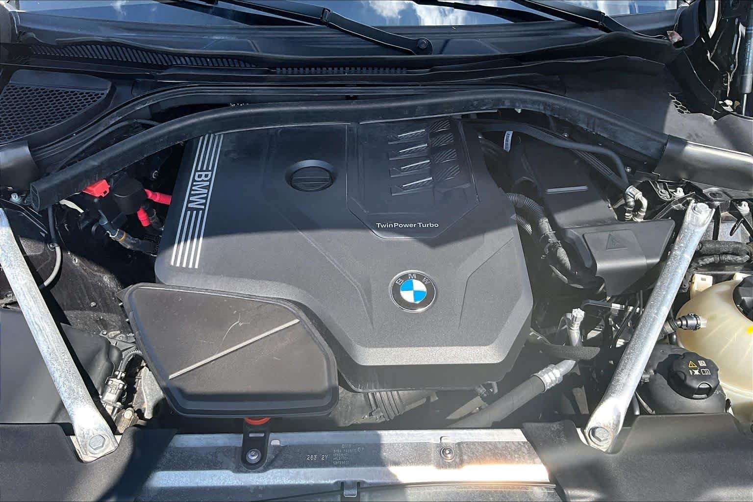 Certified Used 2025 Dark Graphite Metallic BMW xDrive30i image 33