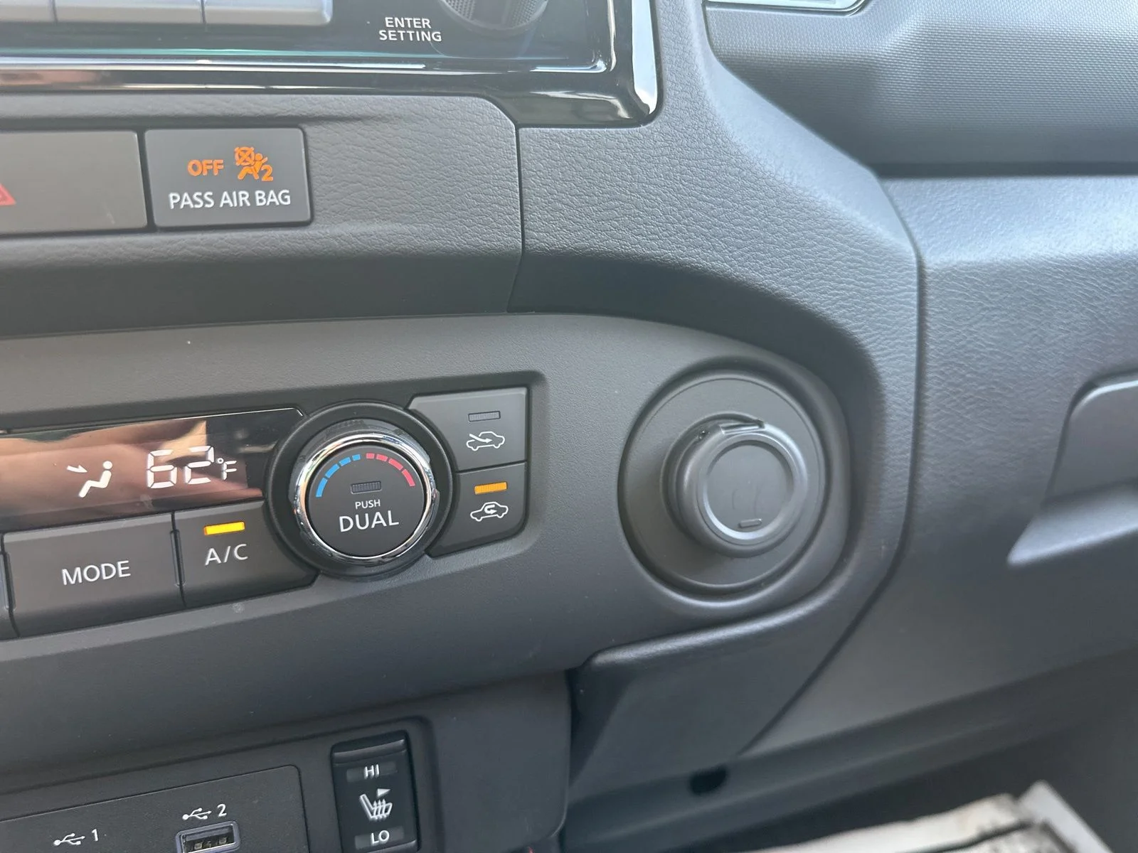 Used 2024 Gray Nissan PRO-4X image 61