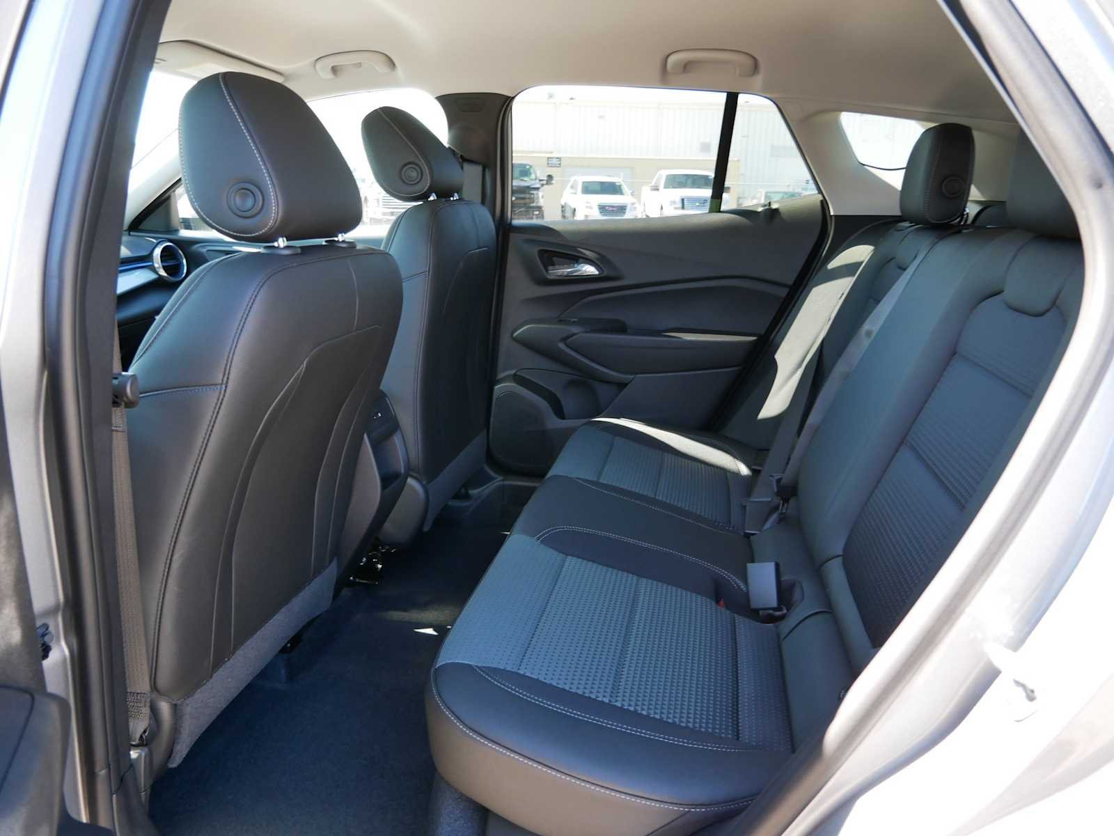 2026 Chevrolet Trax LT - Photo 12