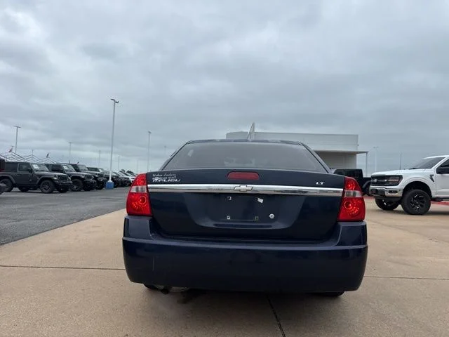 Used 2007 Blue Chevrolet LT image 6