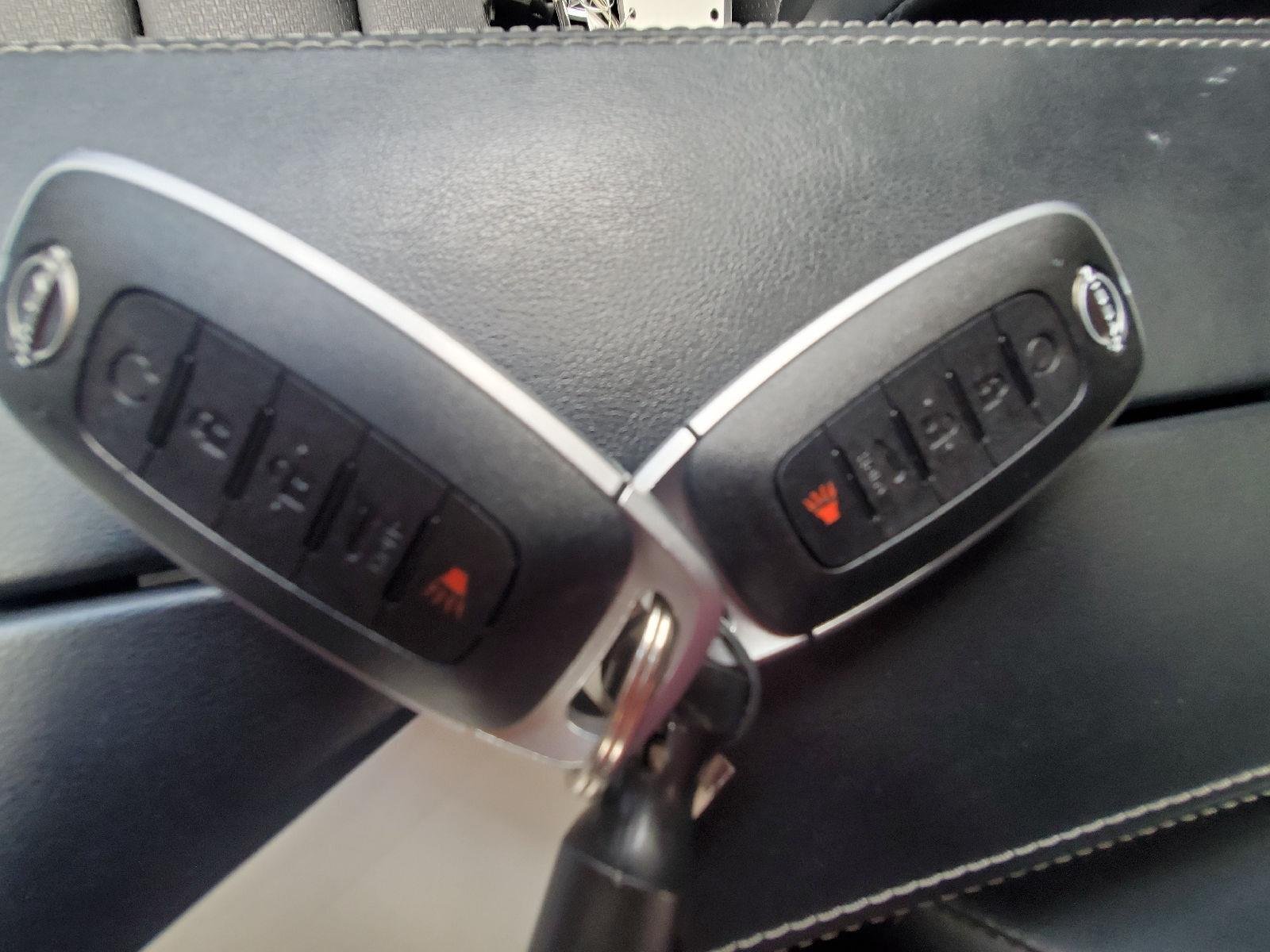 Used 2023 Gun Metallic Nissan SV image 16
