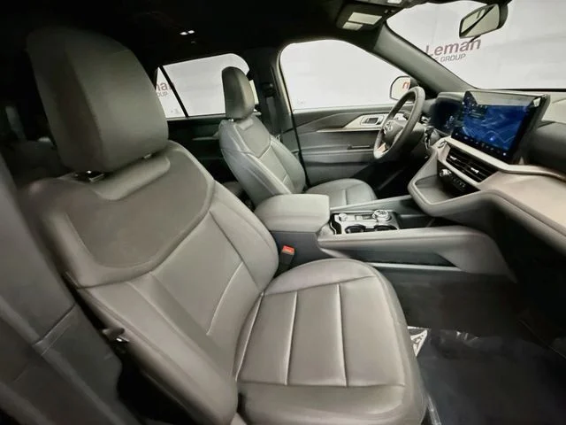 New 2027 Agate Black Metallic Ford Active image 29