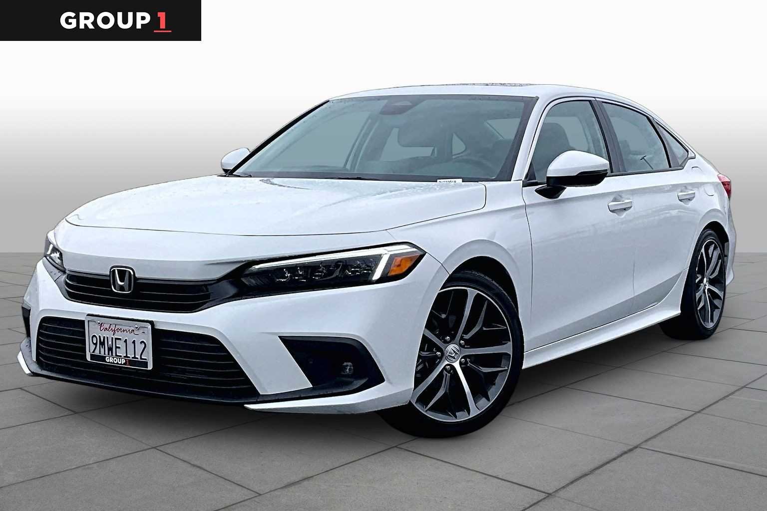 2024 Honda Civic Touring CVT's photo