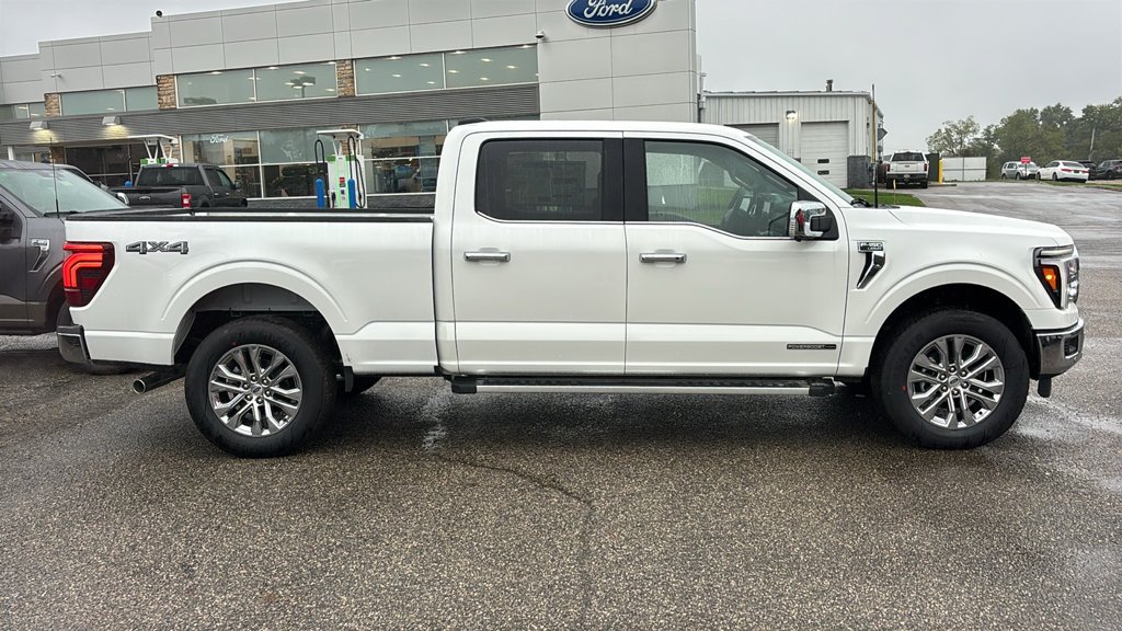 New 2026 Star White Metallic Tri-Coat Ford Lariat image 26
