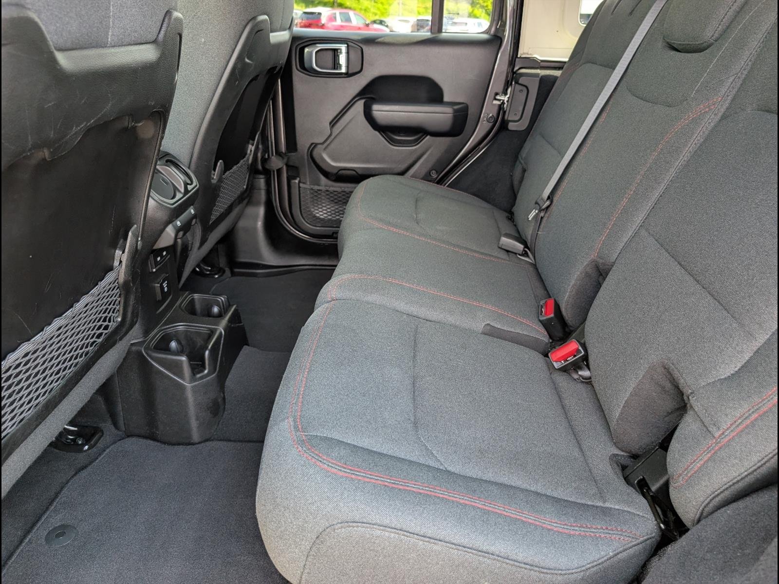 2025 Jeep Wrangler 4-Door Rubicon - Photo 12