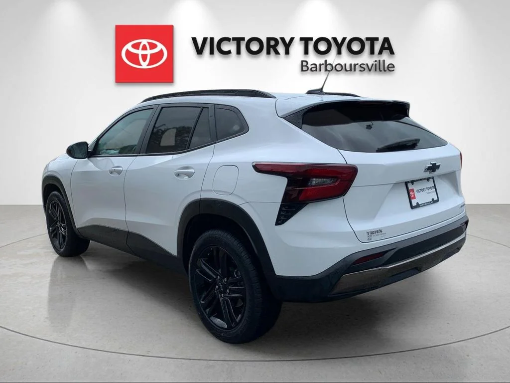 Used 2024 White Chevrolet ACTIV image 3