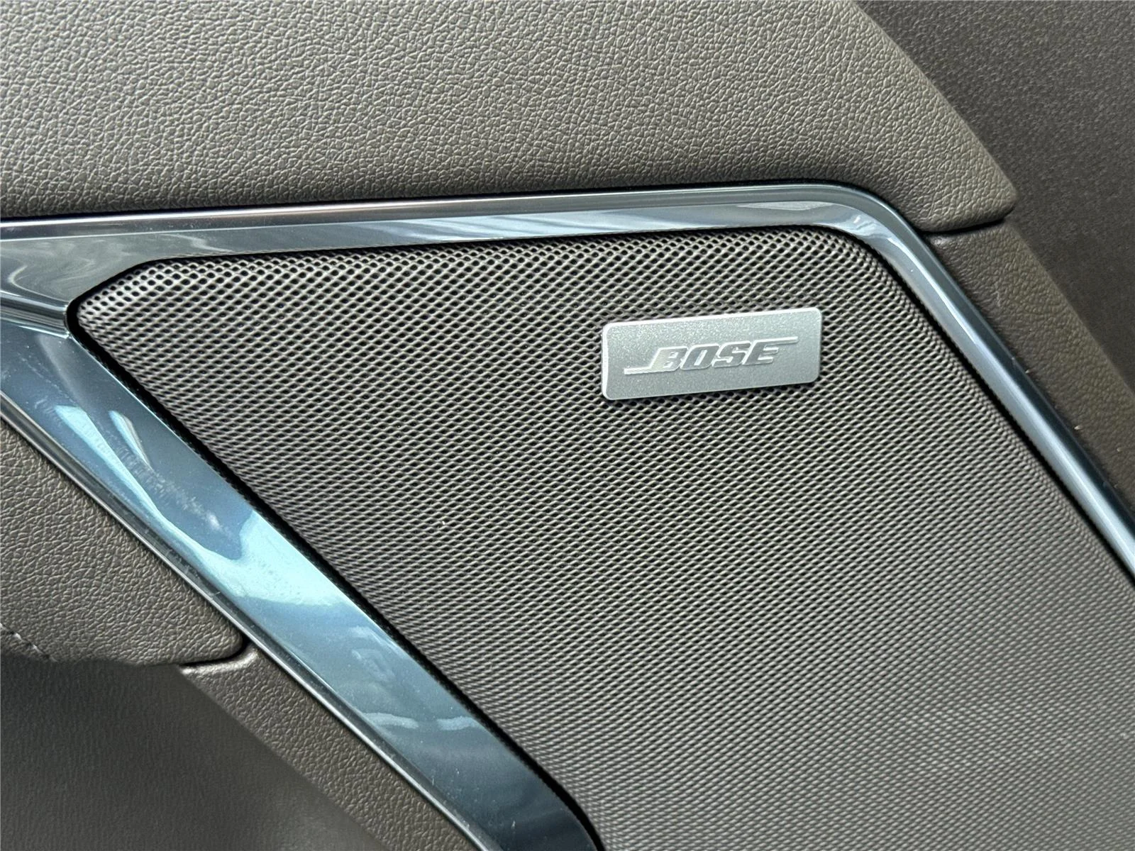 New 2026 Sterling Metallic GMC SLT image 19