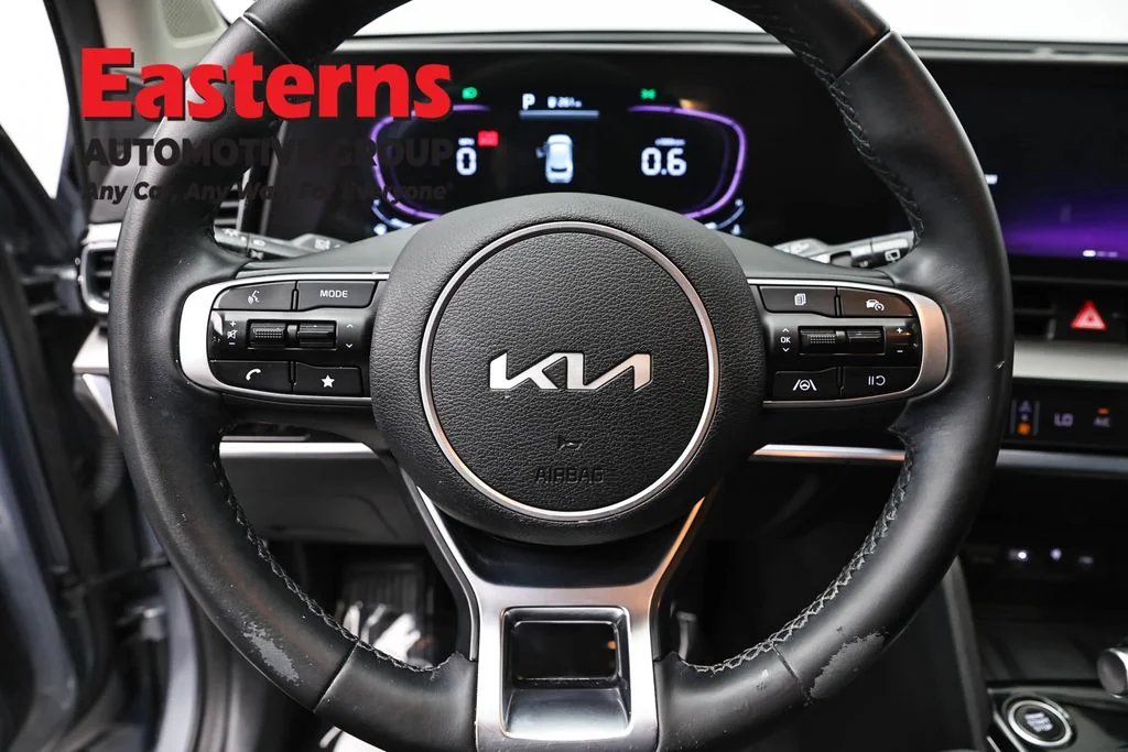Used 2025 Silver Kia EX image 10