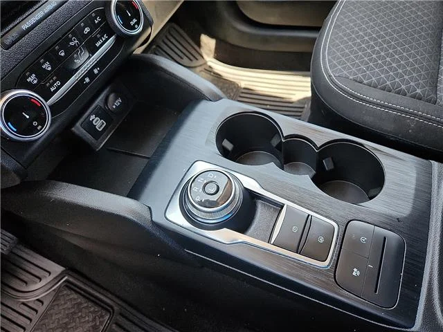 Used 2024 White Ford Active Front-Wheel Drive image 18