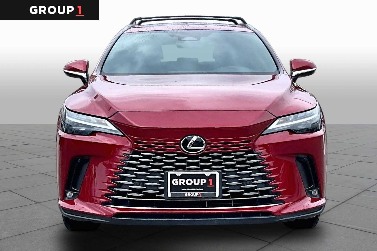 Used 2023 Matador Red Mica Lexus Premium image 4