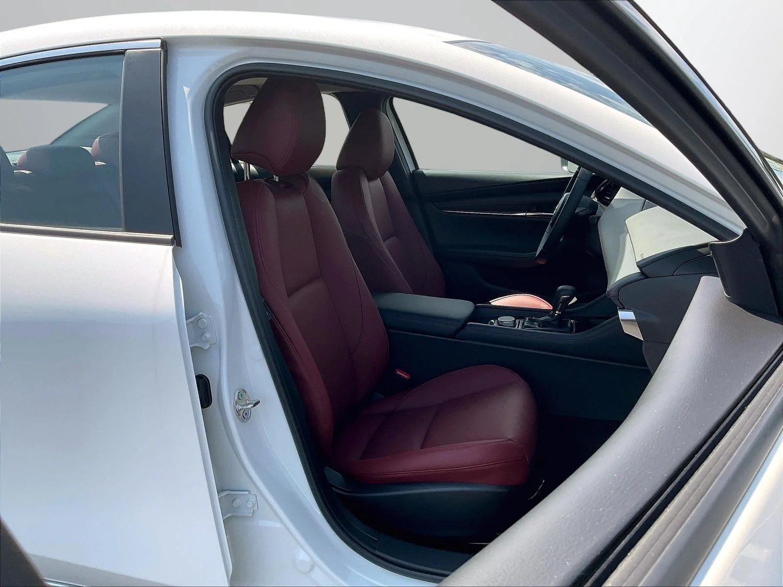 New 2026 Snowflake White Pearl Mazda 2.5 S Carbon Edition AWD image 23