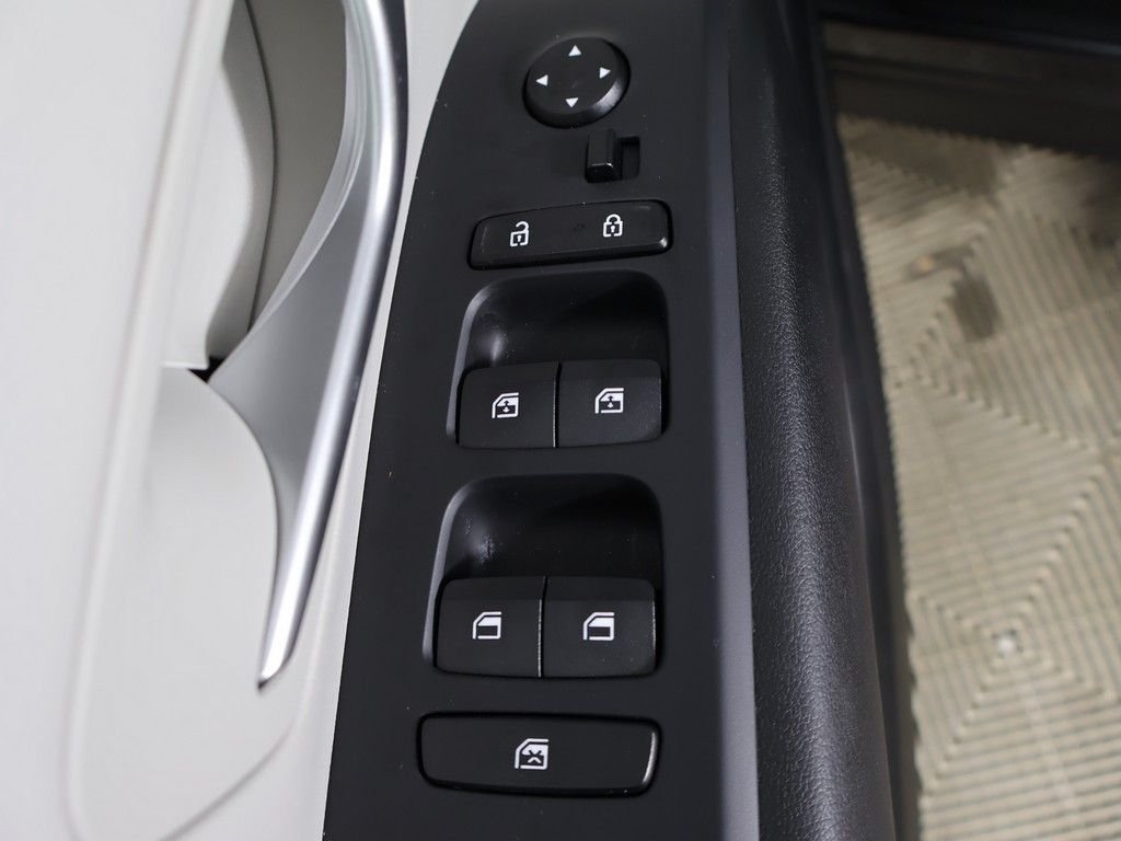 Certified Used 2023 Gray Hyundai SEL image 37