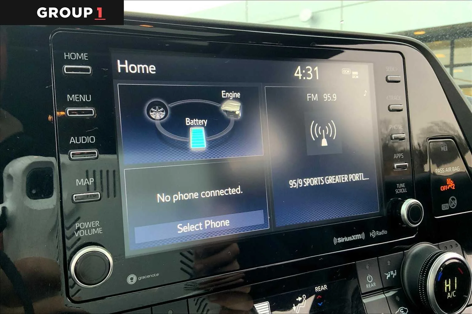 Certified Used 2021 Midnight Black Metallic Toyota Hybrid XLE image 35
